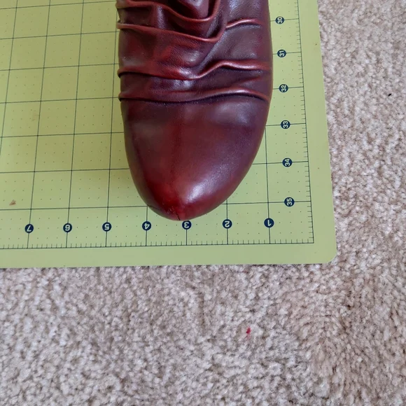 Boots - Picture 3 of 8